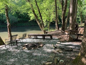Property grounds - Chestatee River Cabin (Dahlonega)