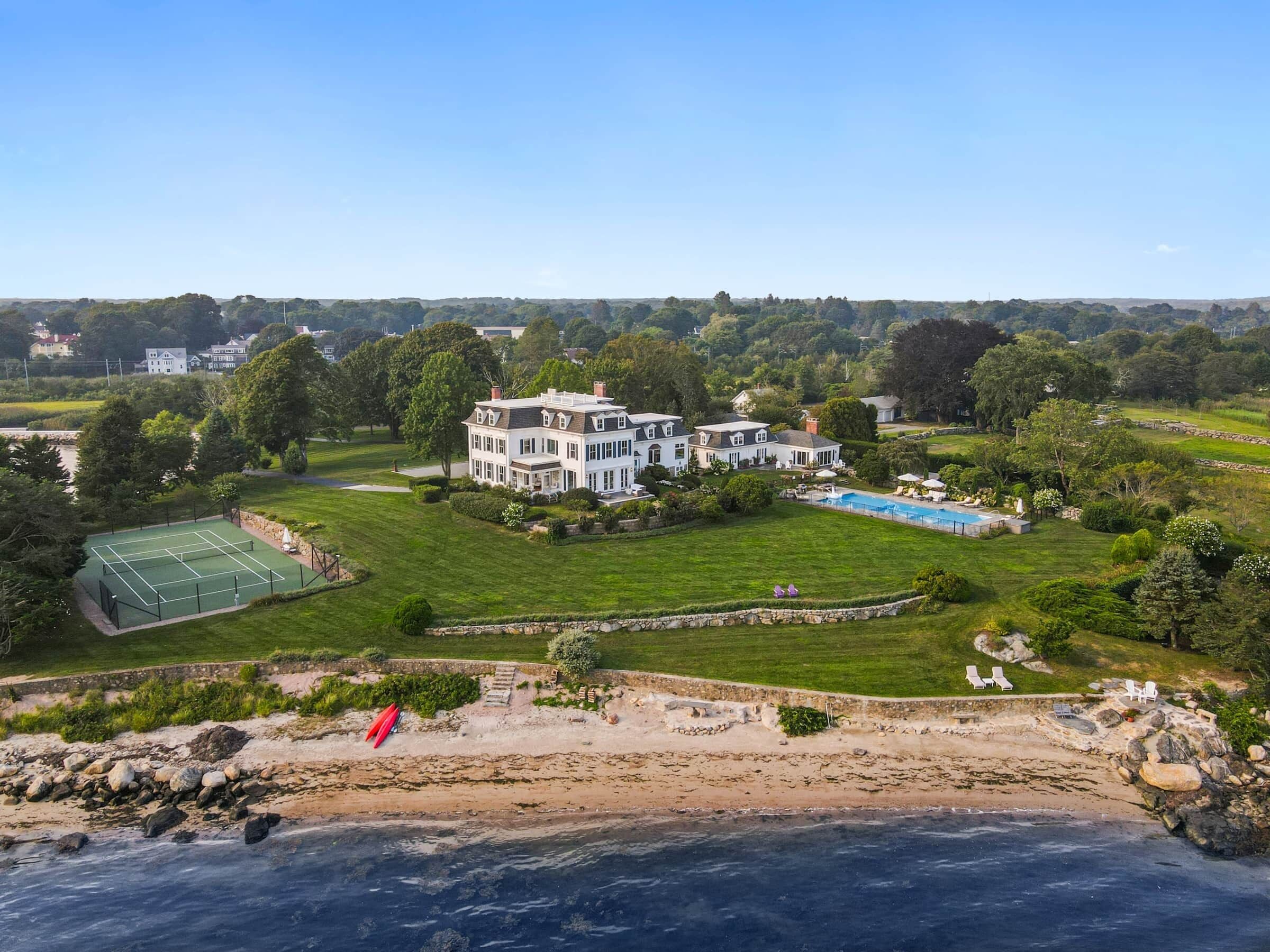 Villa Salt Acres — Idyllic East Coast Estate in Stonington