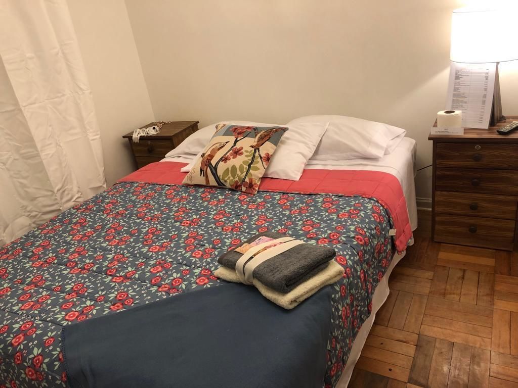 Standard Double Room, 1 Queen Bed, Shared Bathroom (Pieza 3) | Blackout drapes, iron/ironing board, rollaway beds, free WiFi