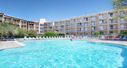 Piscine Extérieure | Proche village & l'étang