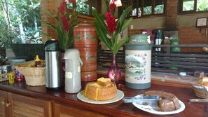 Petit-déjeuner buffet compris tous les jours