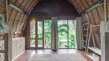 Deluxe Shared Dormitory | Room amenity