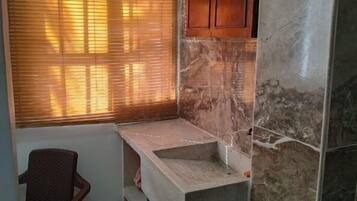 Handdukar, tvÄl och toalettpapper