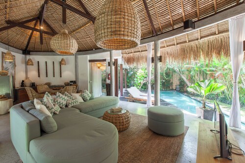 The Green Room Canggu - Hostel