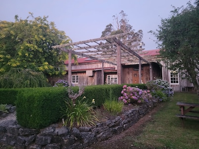 Ship Endeavour Unit (non balcony) Waitomo Woodlyn Park