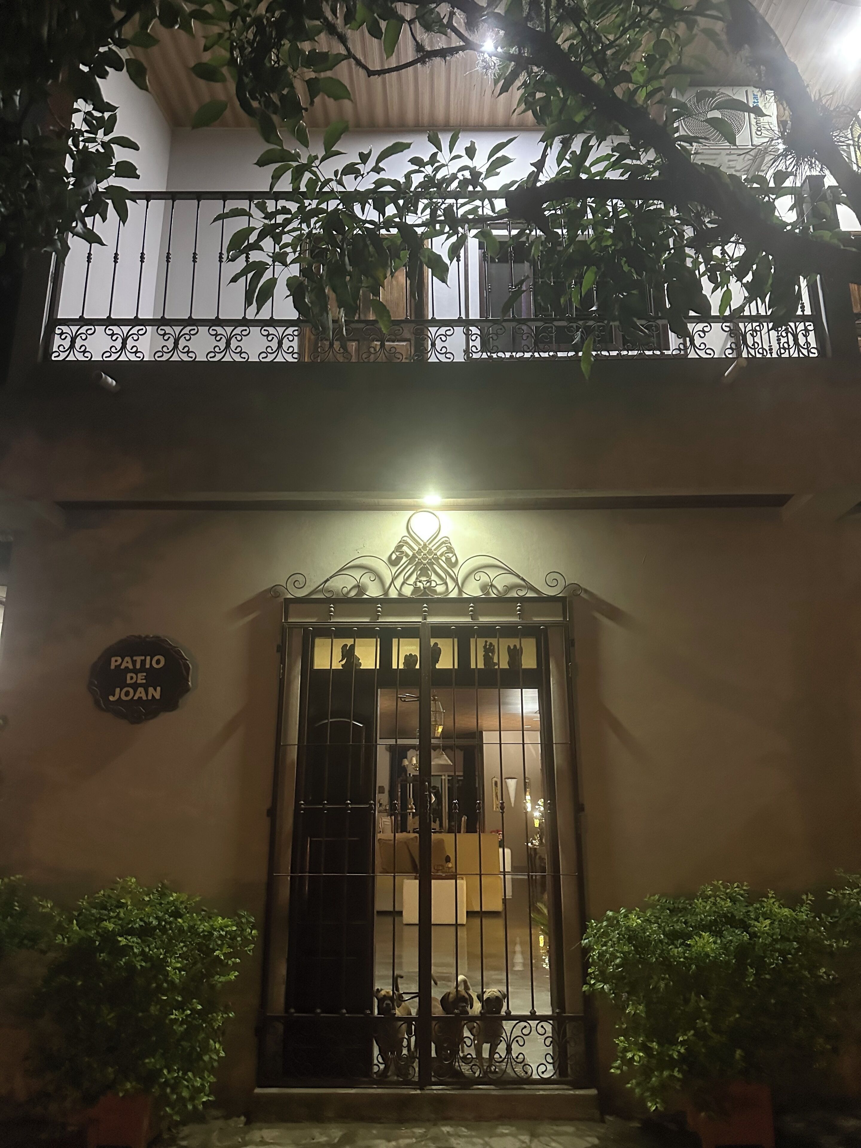 المنشأة من الخارج