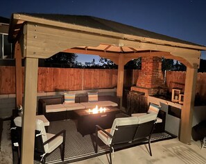 Property grounds - San Diego spacious 5 BR Centrally Located Close to Downtown! (San Diego)