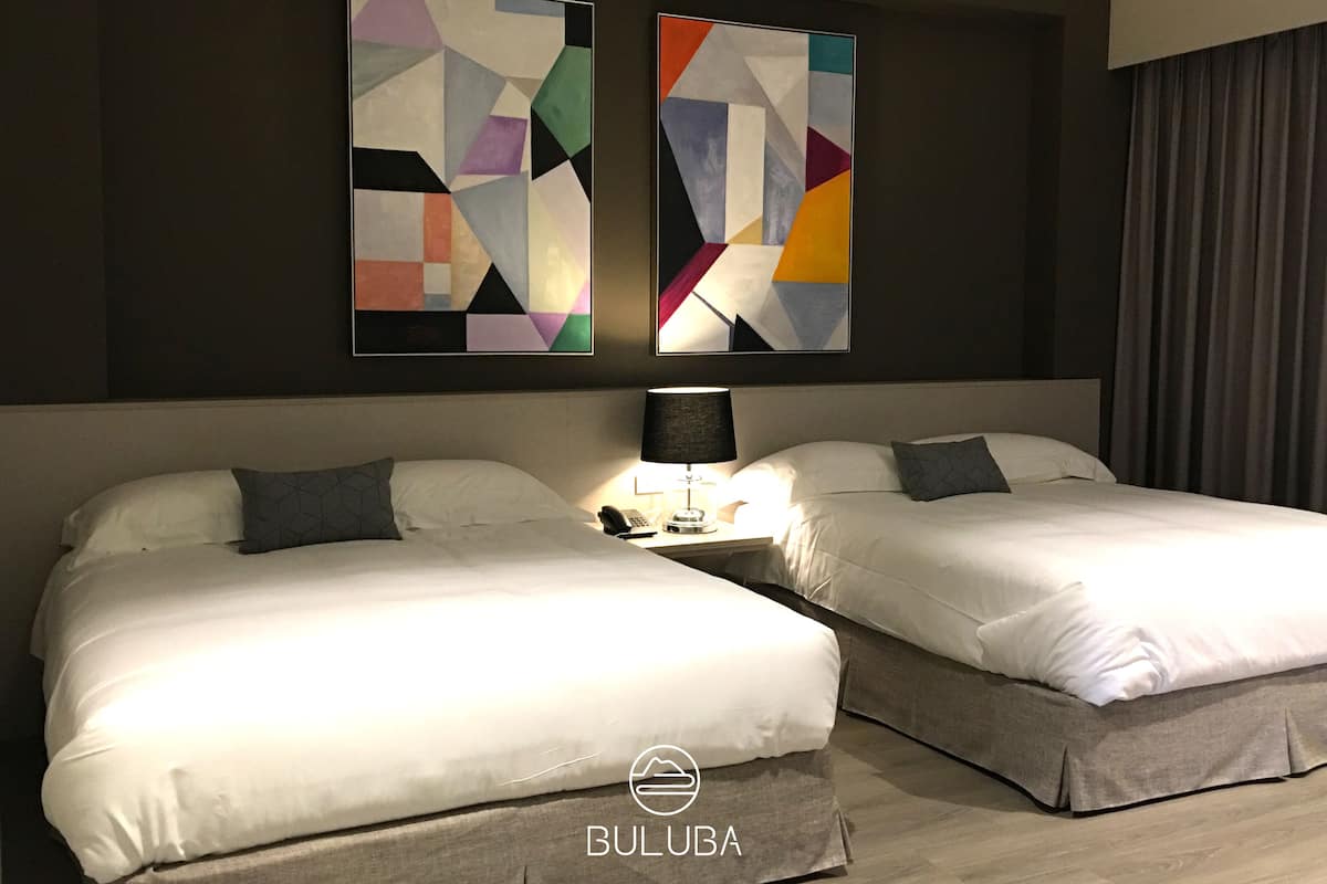 1 bedroom, free minibar, in-room safe, blackout curtains