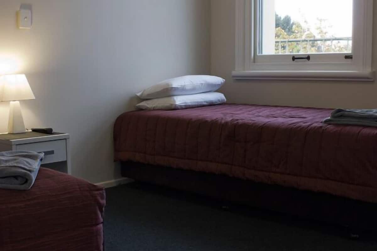 Twin Room Ensuite | Free WiFi