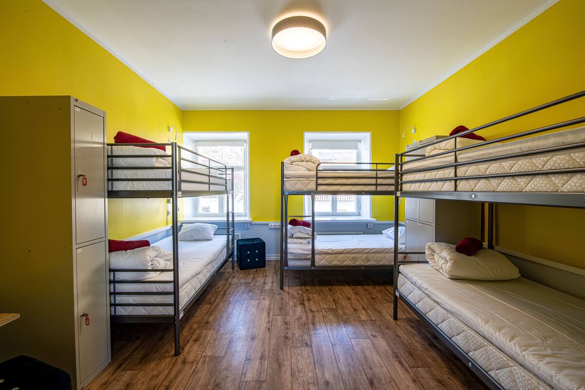 Dormitório compartilhado, somente para mulheres, vista para a cidade (6 beds) | 11 quartos, individualmente decorados, individualmente mobiliados