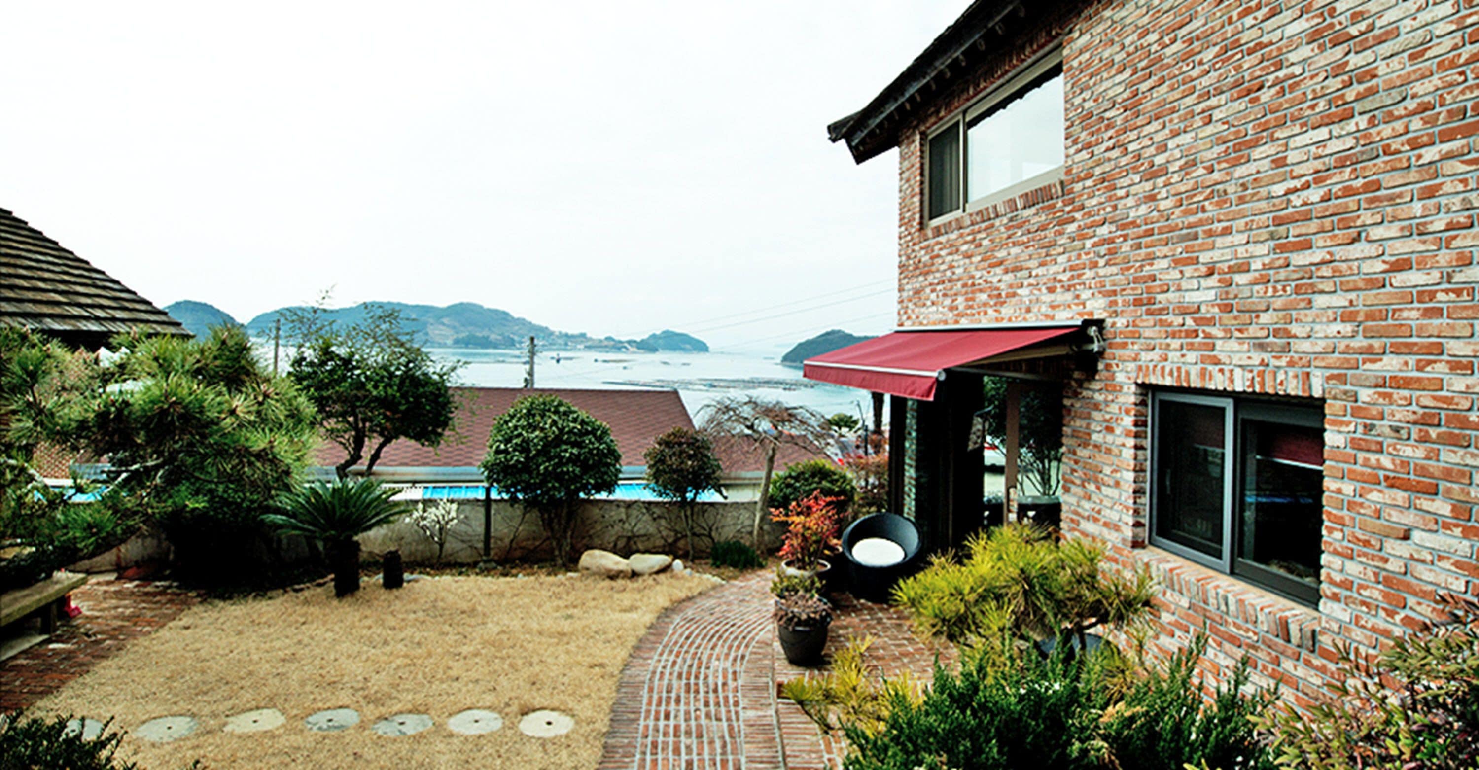 sodamheon | iron/ironing board, free wifi