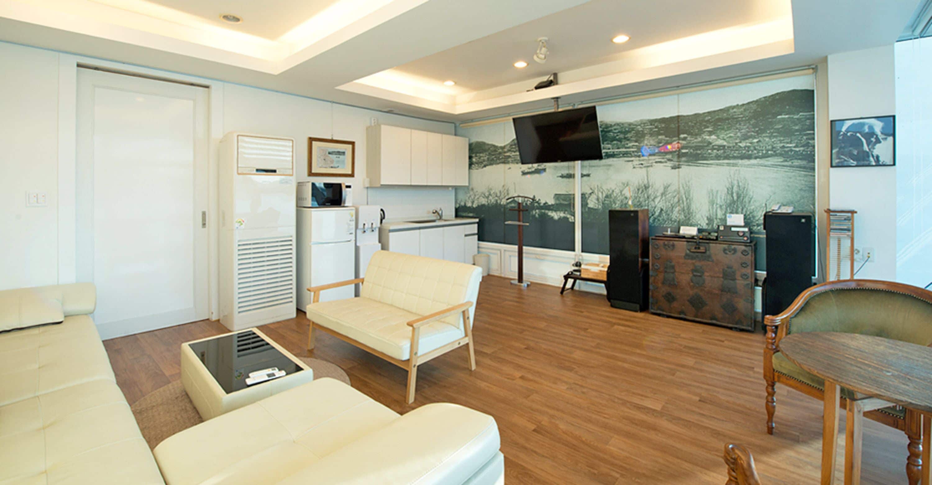 party room, unha | iron/ironing board, free wifi