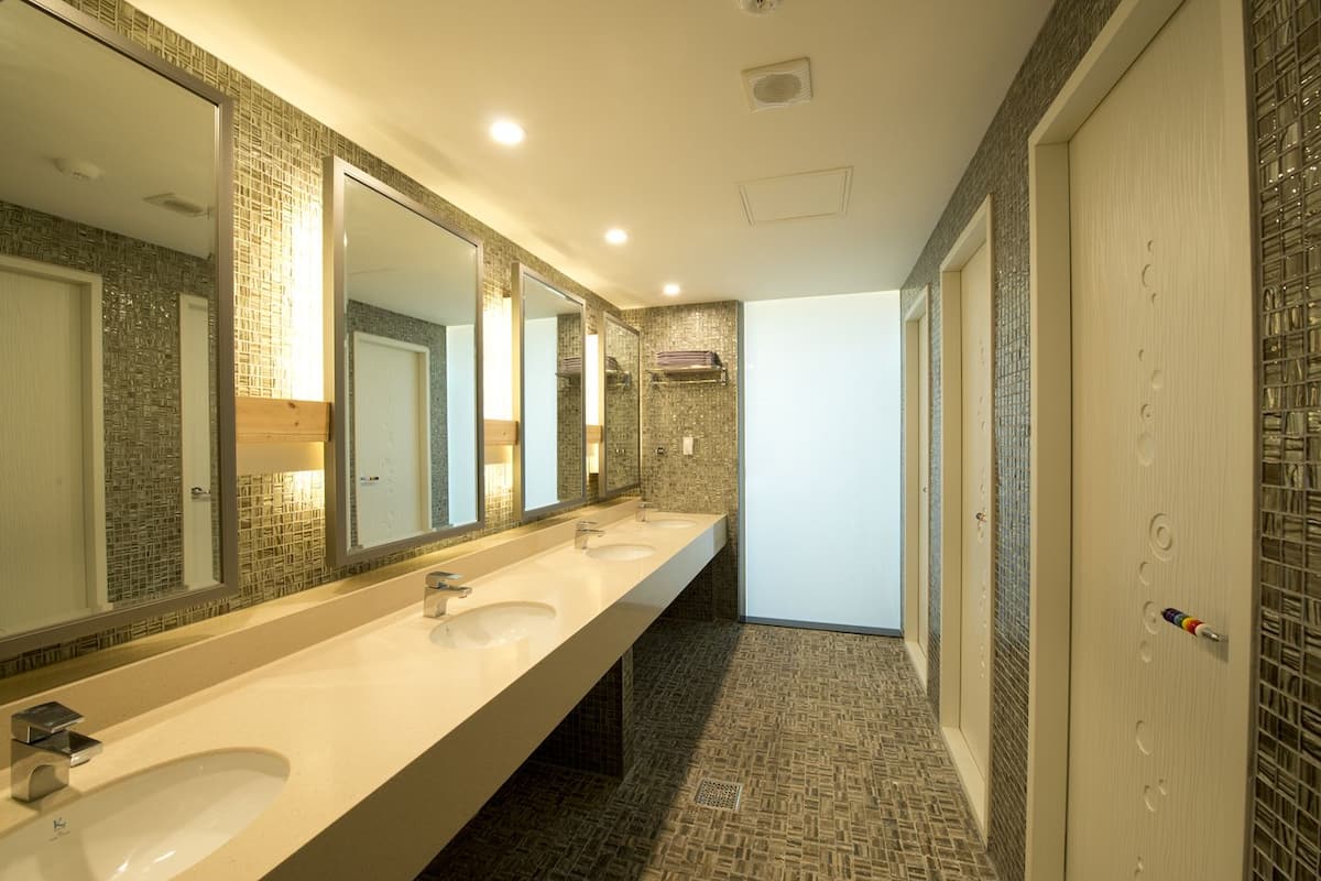 party room, yunseul | bathroom | shower, hair dryer, slippers, towels