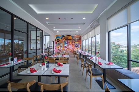 Se sirven desayunos, comidas y cenas