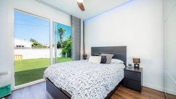 4 chambres, fer et planche à repasser, Wi-Fi gratuit, draps fournis
