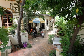 Property grounds - Moon house - East side (Nha Trang)