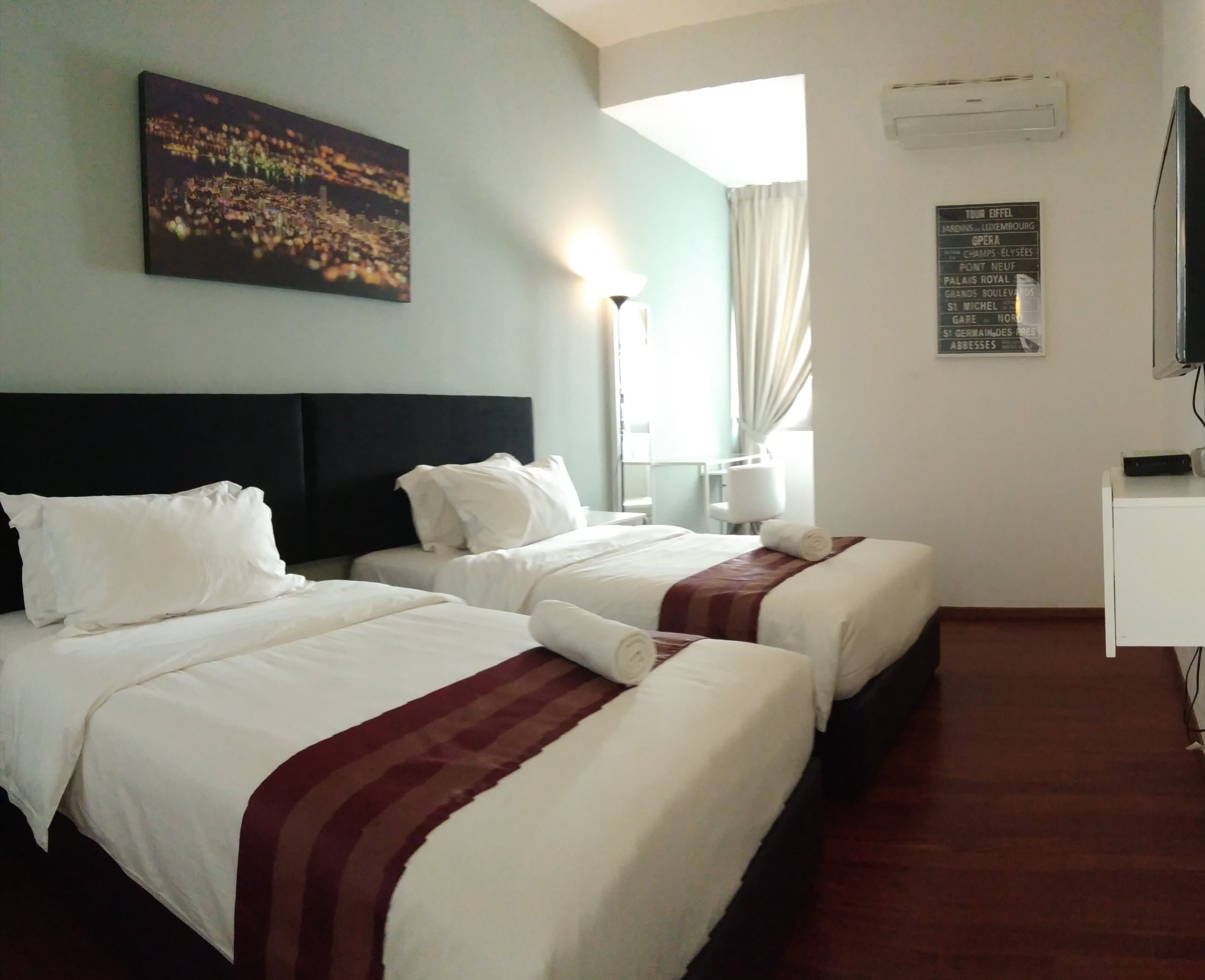 6 chambres, fer et planche à repasser, Wi-Fi, draps fournis