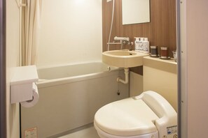 Combined shower/tub, deep soaking tub, free toiletries, hair dryer - Hamilton Hotel Blue (Nagoya)