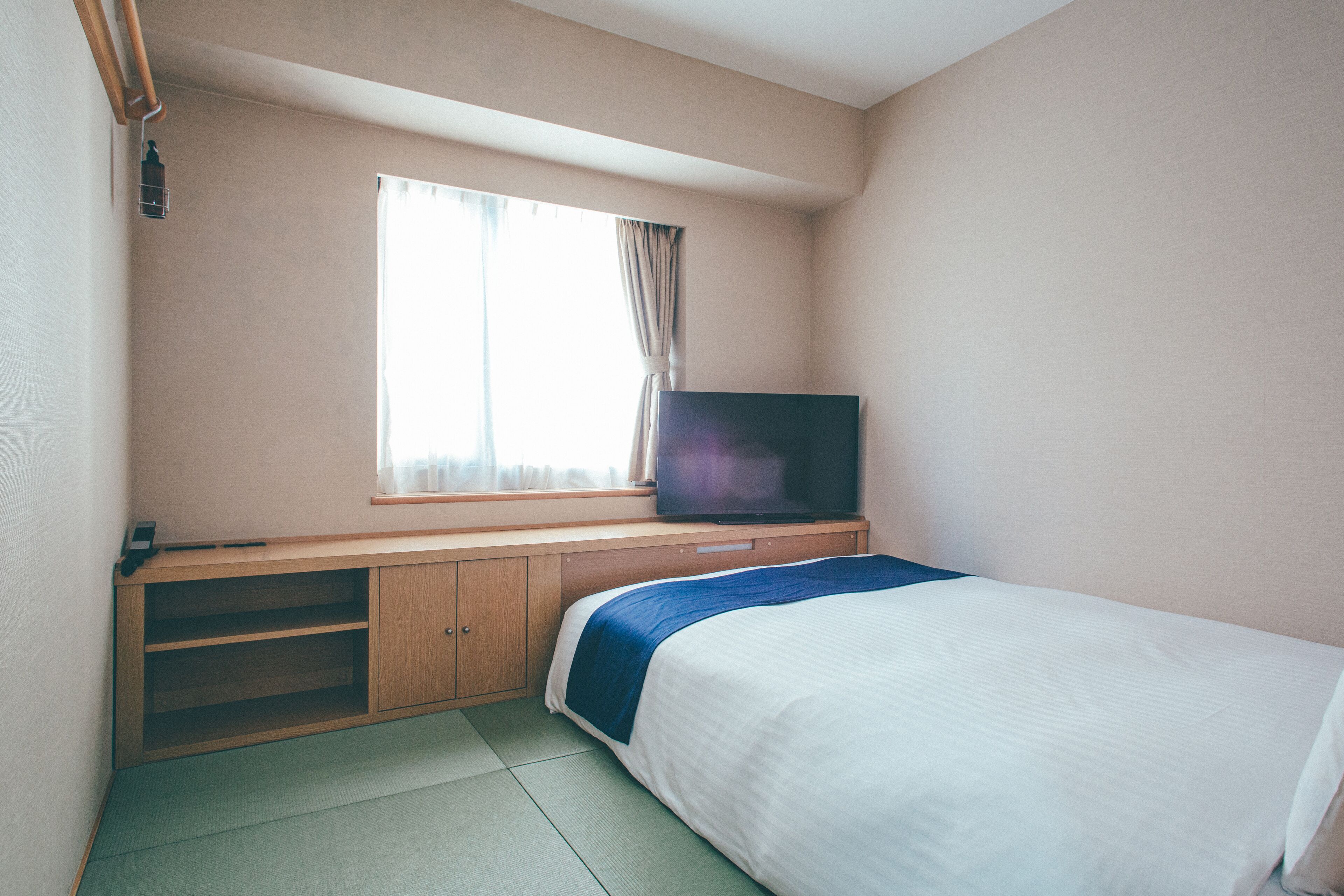 japanese-style room | desk, free wifi, bed sheets