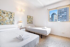 2 chambres, fer et planche Ă repasser, Wi-Fi gratuit, draps fournis