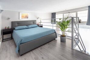 1 chambre, fer et planche à repasser, accès au Wi-Fi (inclus)