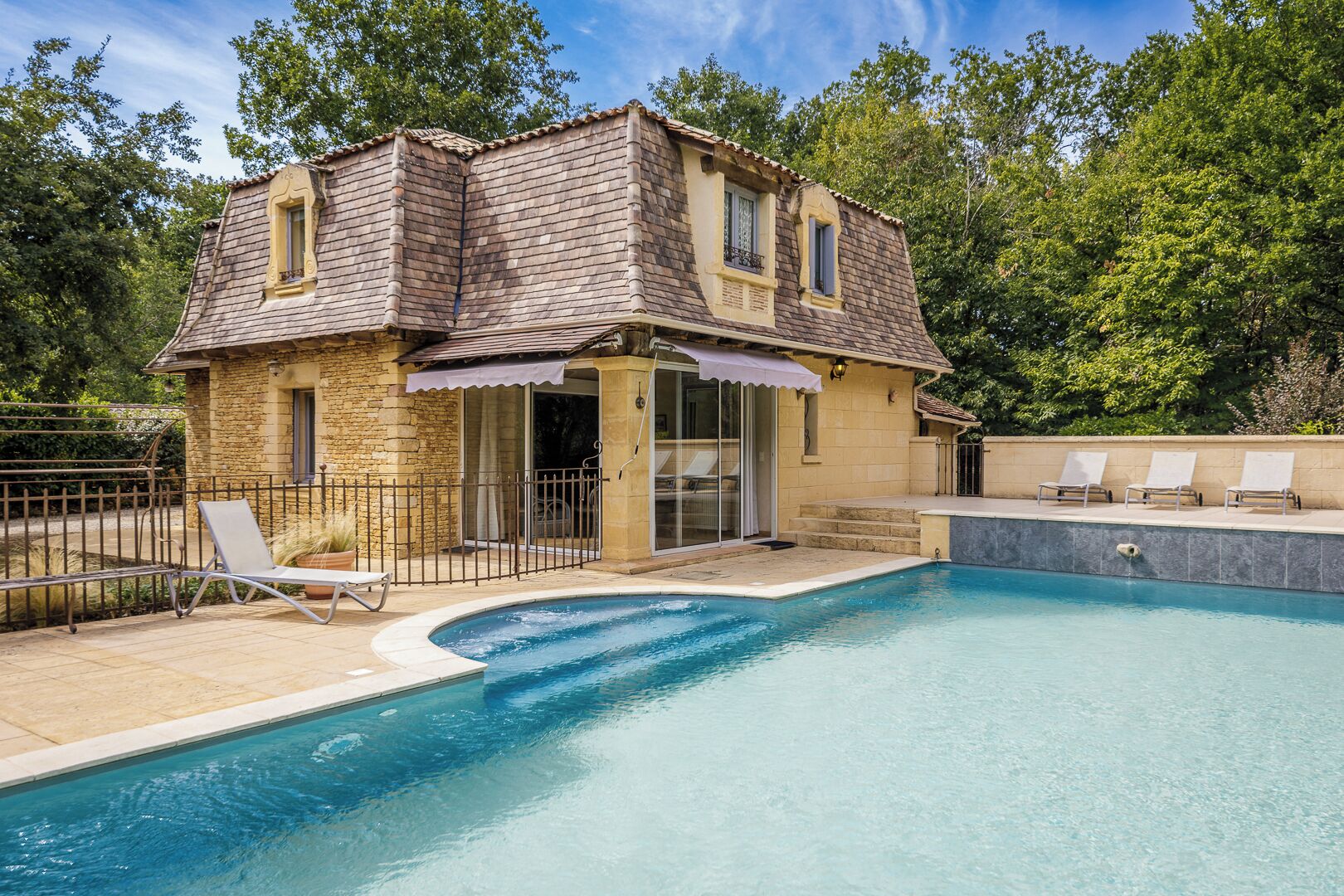 Piscine extérieure, piscine chauffée