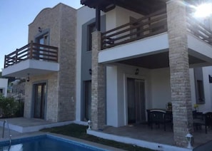 Fachada da propriedade