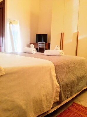 Desk, free cots/infant beds, rollaway beds, free WiFi