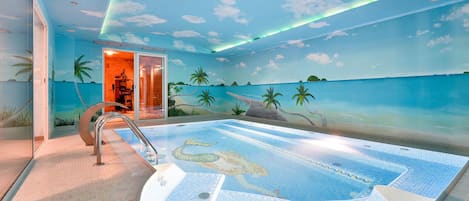 Piscine intérieure