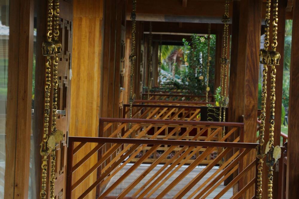 Rainforest Resort