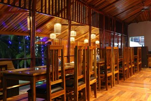 Dining - Rainforest Resort (Port Blair)