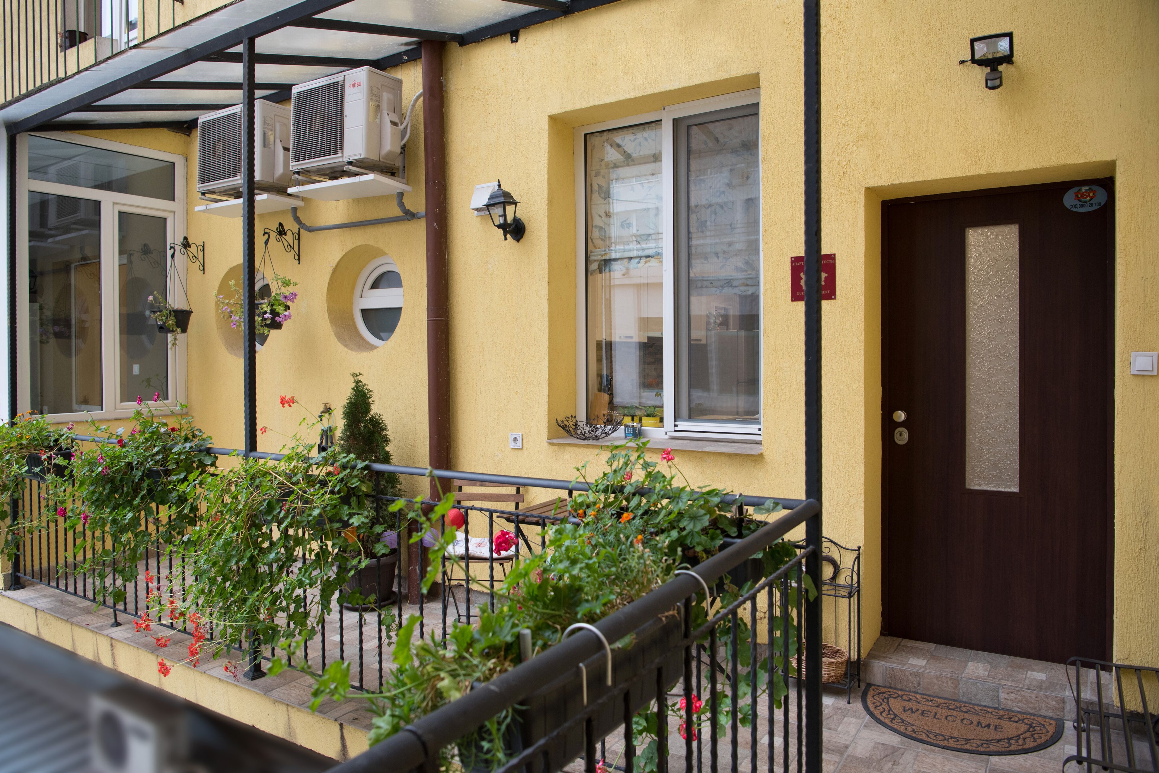 Căn hộ dành cho gia đình, 2 phòng ngủ, ban công, quang cảnh thành phố | Hiên