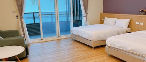 Deluxe Quadruple Room, 2 Double Beds (202) | Free WiFi, bed sheets