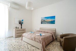 3 bedrooms, soundproofing, iron/ironing board, free WiFi - Casa Maria (Monopoli)