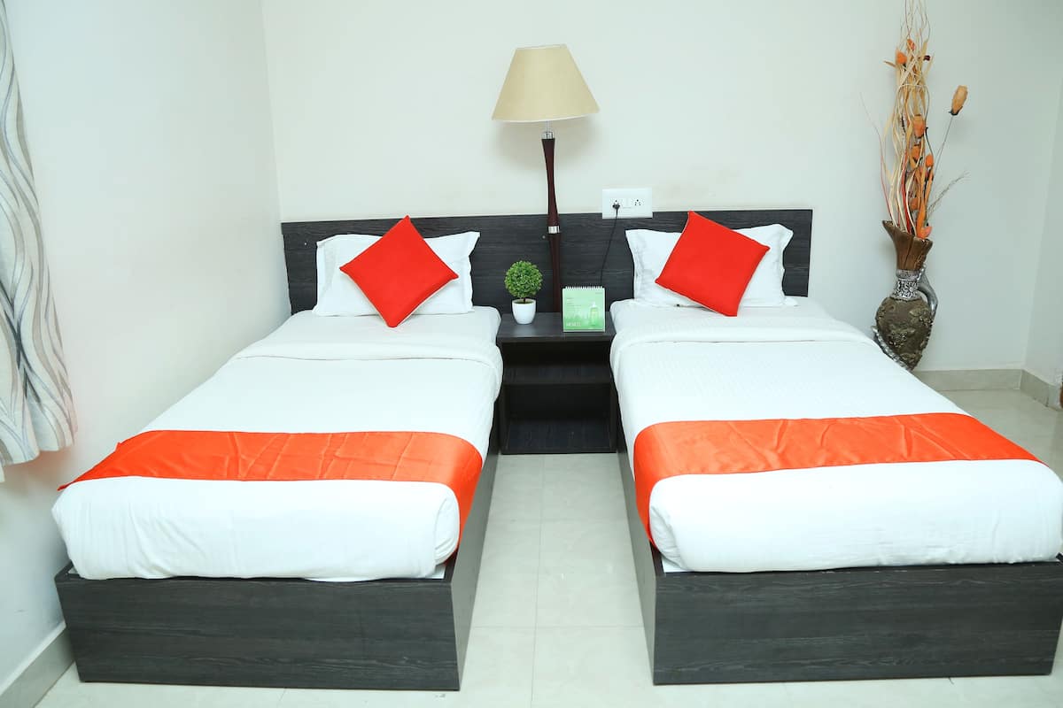 Habitación doble superior, 1 cama de matrimonio | Sábanas de algodón egipcio y ropa de cama de alta calidad