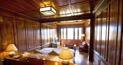 Songtsam Lodge Shangri-La