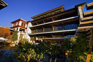 Exterior detail - Songtsam Lodge Shangri-La (Deqin)