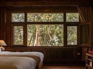 In-room safe, desk, blackout drapes, free WiFi - Songtsam Lodge Shangri-La (Deqin)