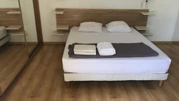 4 chambres, fer et planche Ă repasser, lit parapluie, Wi-Fi