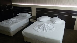 1 bedroom, desk, soundproofing, free WiFi - Uytun Hotel (Edremit)
