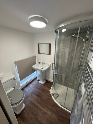 Bathroom - The New Forest Inn (Lyndhurst)