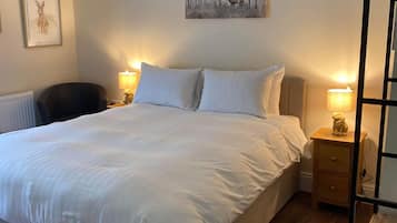 Standard Room | Free WiFi, bed sheets