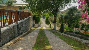 Courtyard - Onur Motel Faralya (Fethiye)