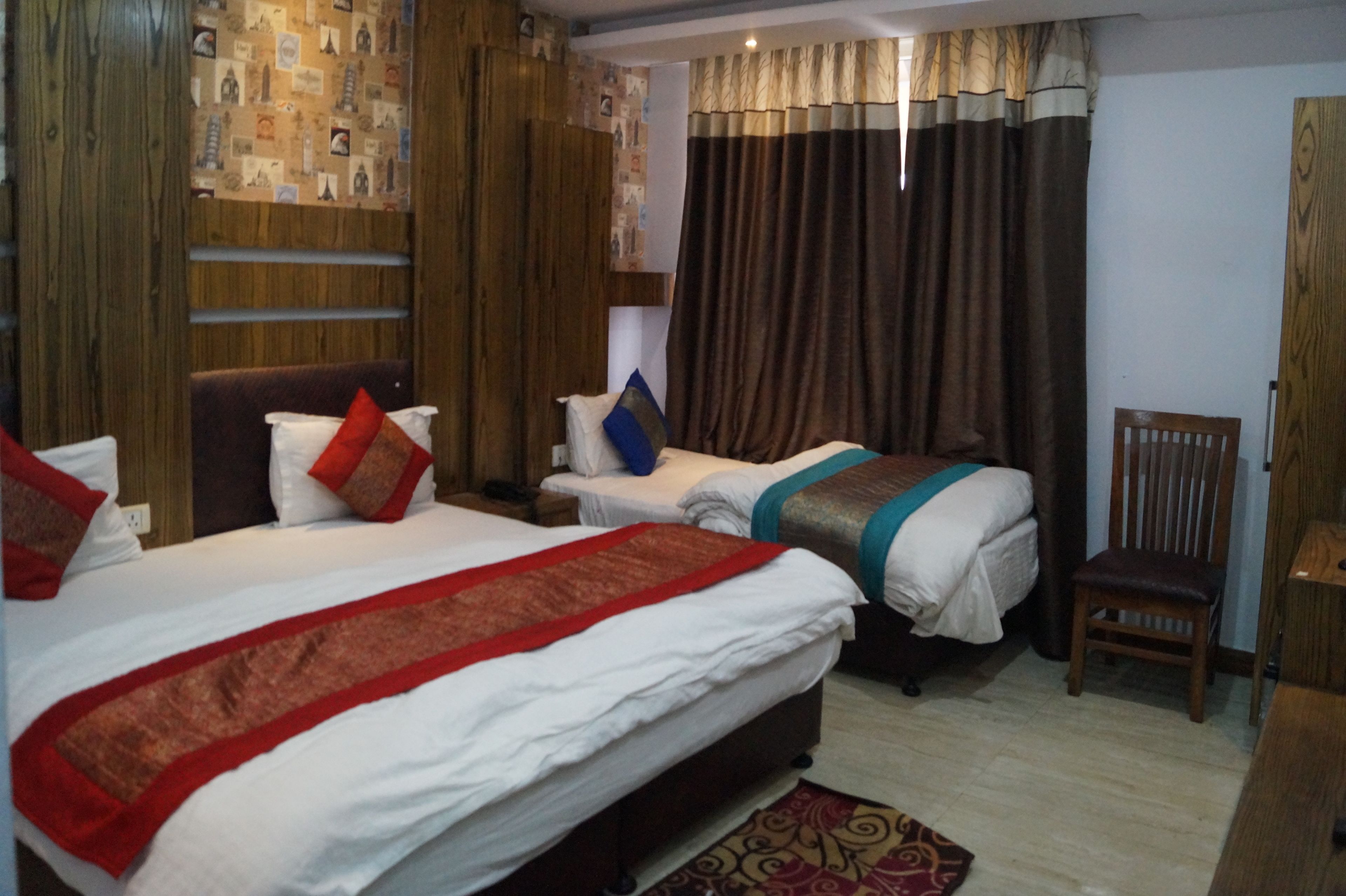 Foto - Hotel Ambience Just Near New Delhi Railway Station And Connaught Place
