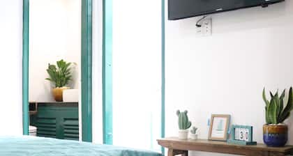 Sunny Room @ Saigon Xinchao Hostel @ prÚs du marché de Ben Thanh