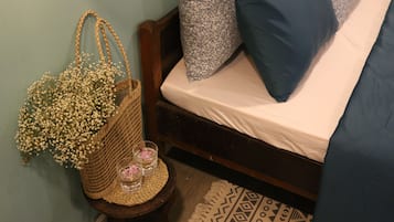 1 bedroom, free WiFi, bed sheets