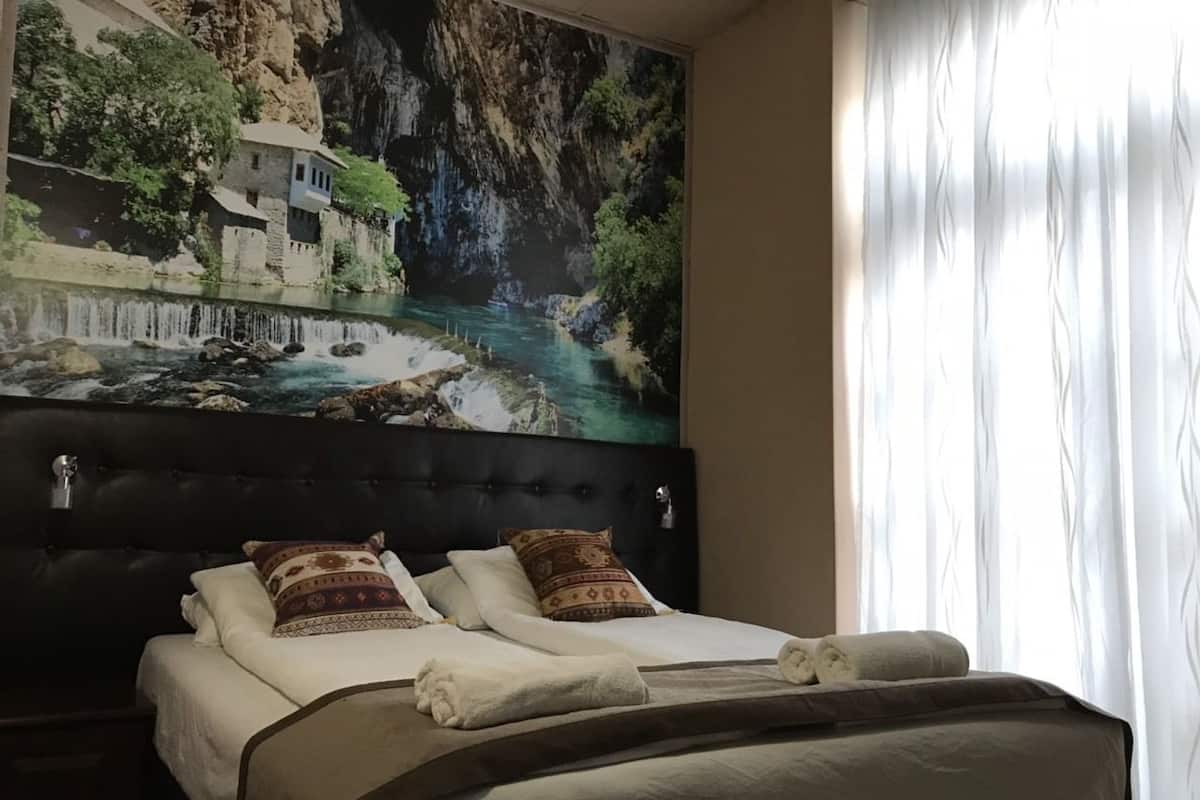 Double Room | Blackout drapes, free WiFi, bed sheets