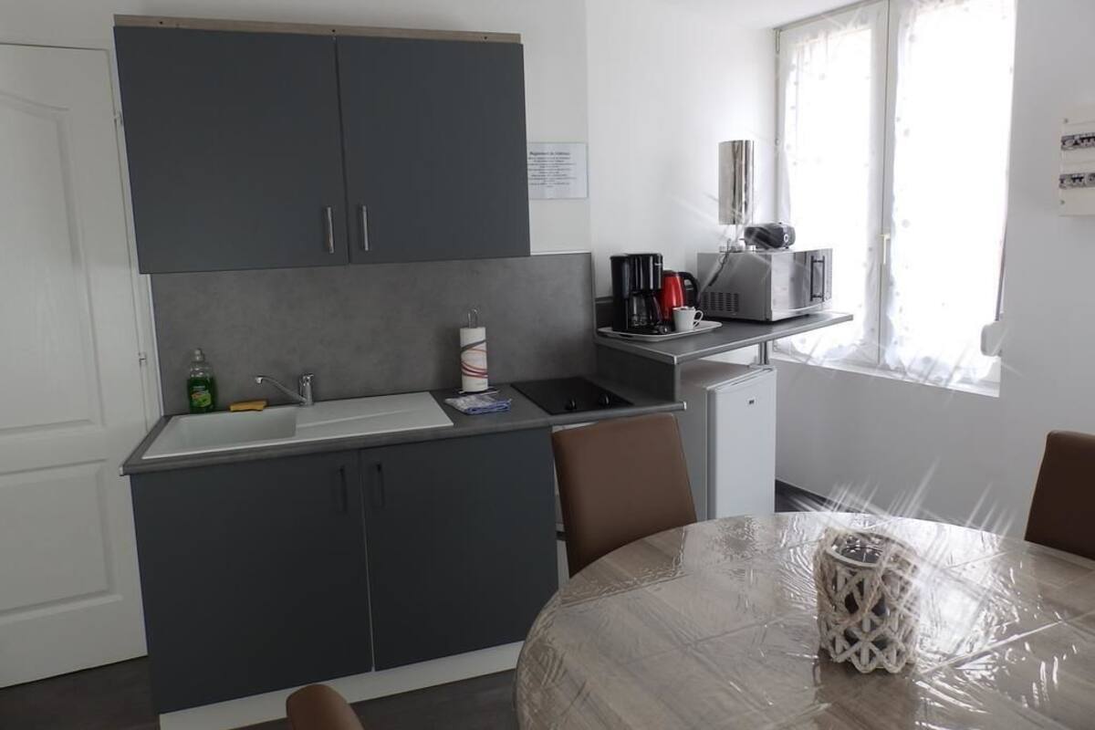 Apartment (Dorine) | Eigene Kochnische | Wasserkocher mit Kaffee-/Teezubehör