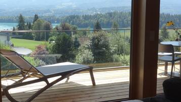 Deluxe Apartment (Mittagskogel) | Balcony