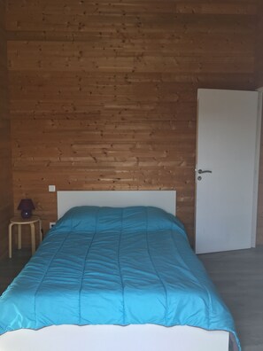 Chalet, Accessible (HQE 52m²) - Camping des Gorges de L'allier (Langeac)